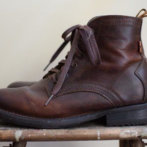 Mens Levi Boots